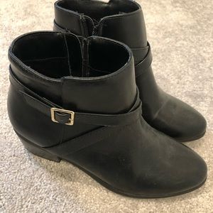 Karen Scott ankle boots